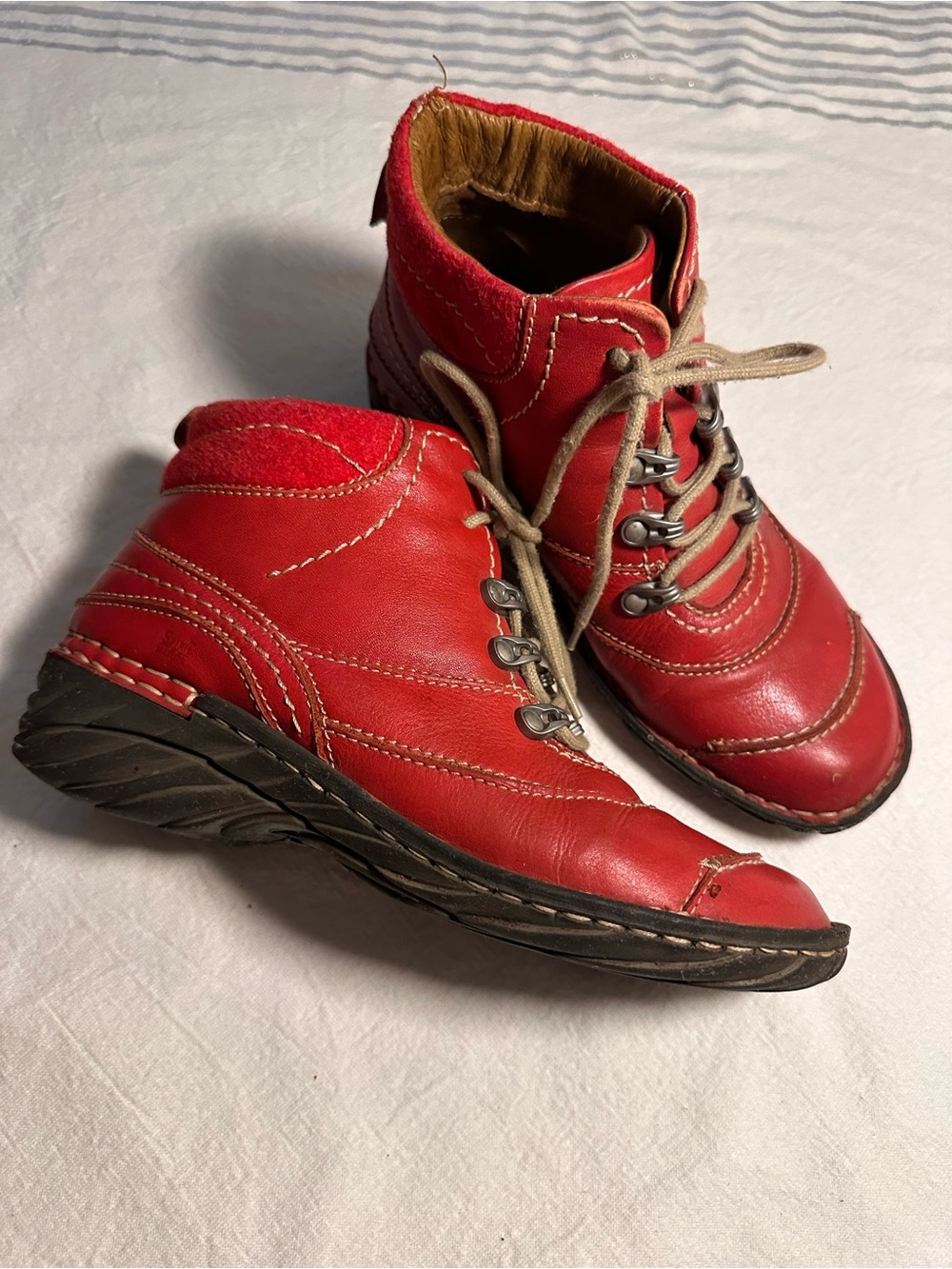 Josef Seibel 38 Red Leather Lace-Up Comfort Ankle Boot